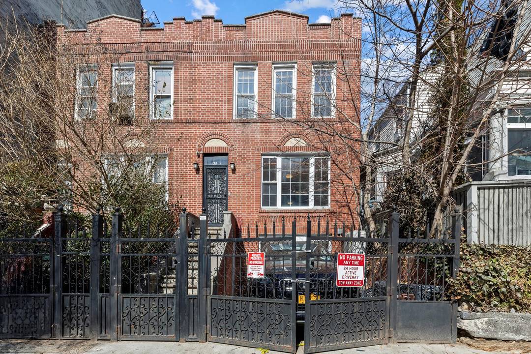 Marble Hill brick semi attached 2 story house with walk out basement and garage is in excellent move in condition with sunny views plus room for two cars.