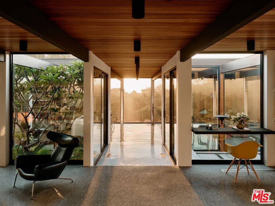 5637   Busch Dr 3BR Malibu La