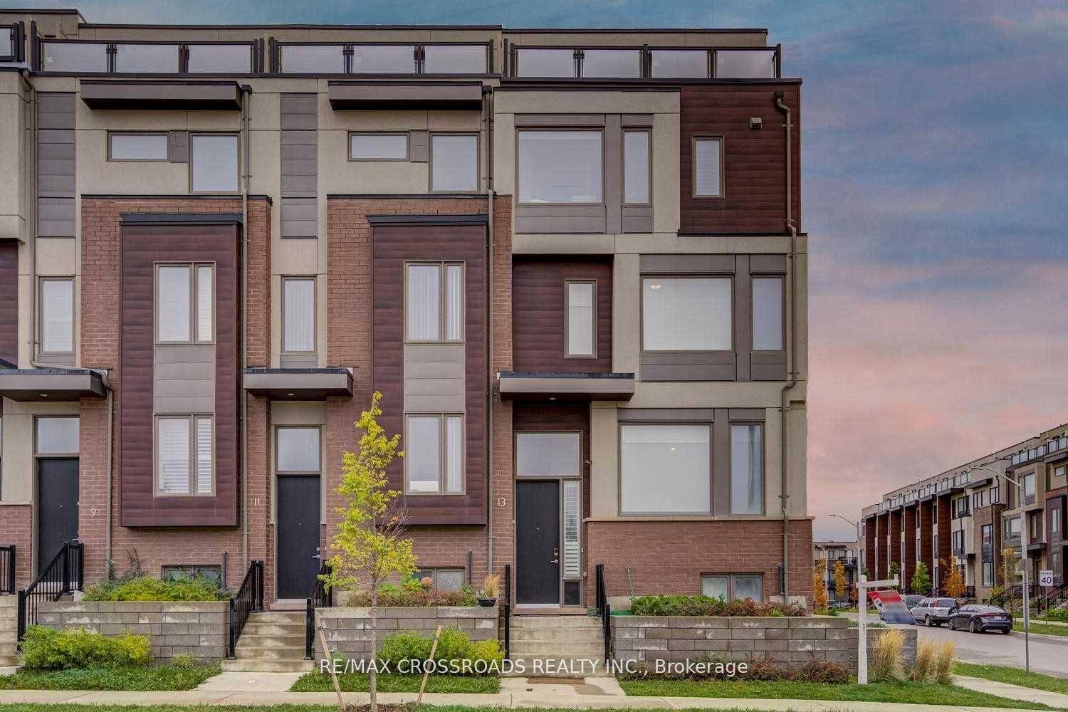 Mattamy Built, Executive End Unit !