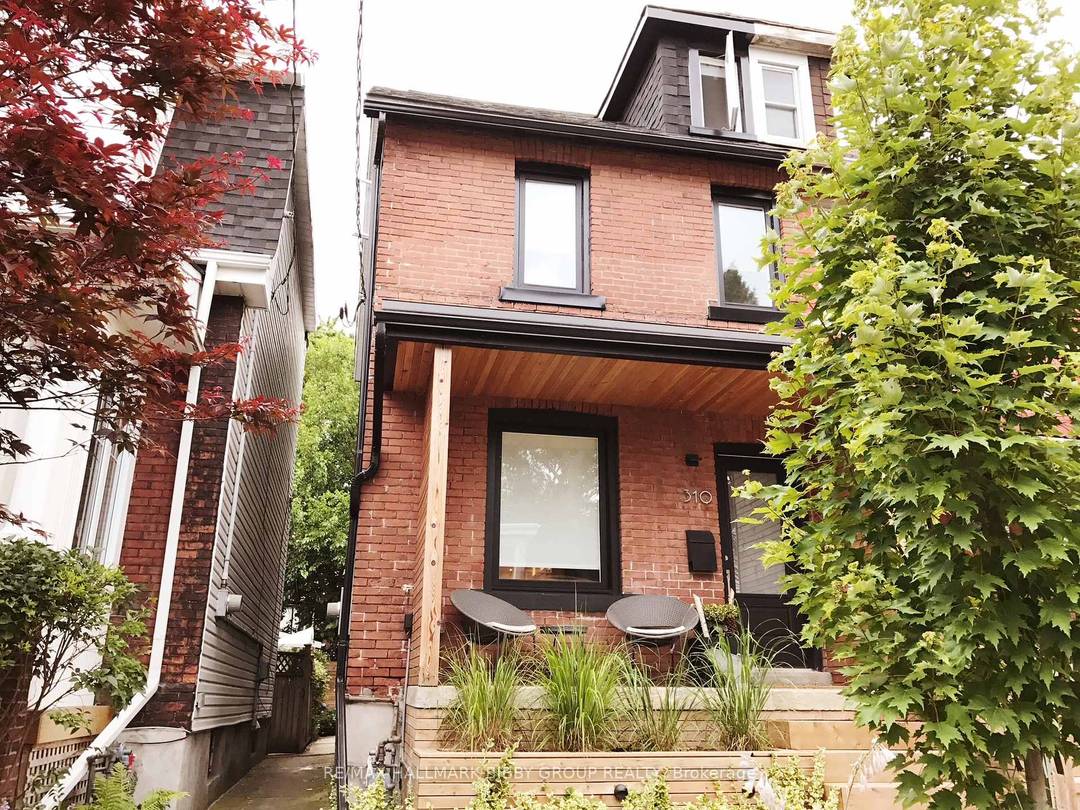 Nestled Tranquilly On One Of Leslieville's Most Coveted Streets, This Meticulously Designed, Two Bedroom Suite Is Rich In Charm And Character Offering A Unique Quality Of Life !