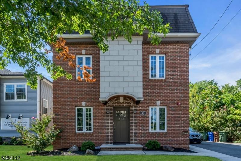 Fully rebuilt in 2015 from the foundation up, this exceptional mixed use property combines modern construction with classic NYC style charm.