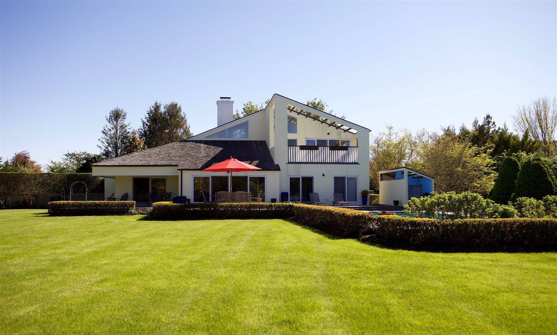 Sagaponack Beautiful Contemporary Home