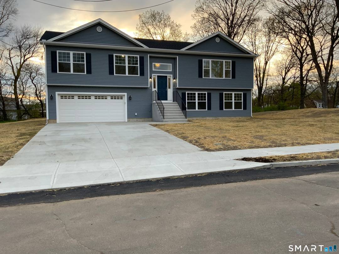 This beautifully designed 3, 528 sq.