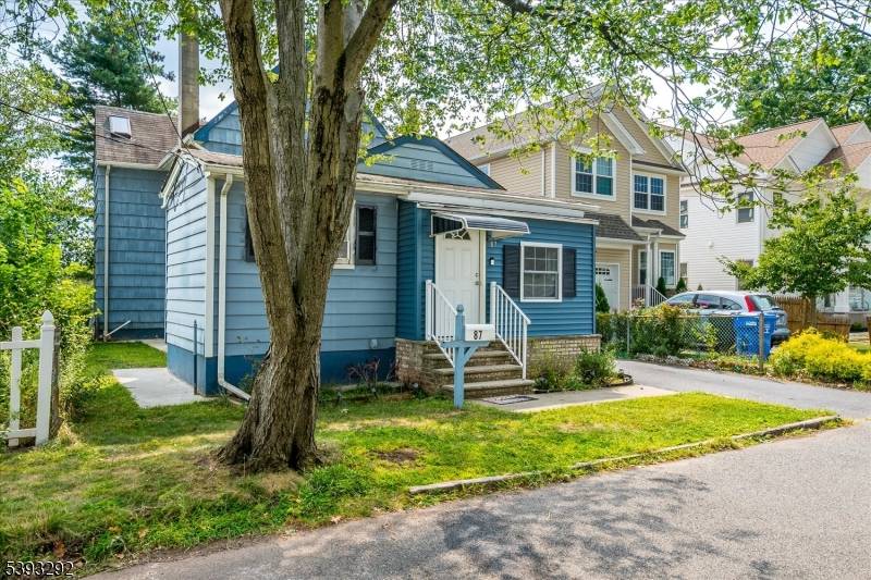 Beautiful North facing Expanded Two Story Home on a Dead End Street in the Desirable Kennedy Park section.