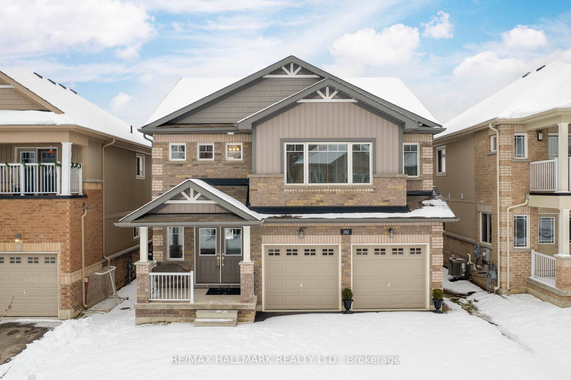 This Turn key 4 Bedroom Large Family Home Is Located Near Shopping, Restaurants, Lakehead University and the Highway.