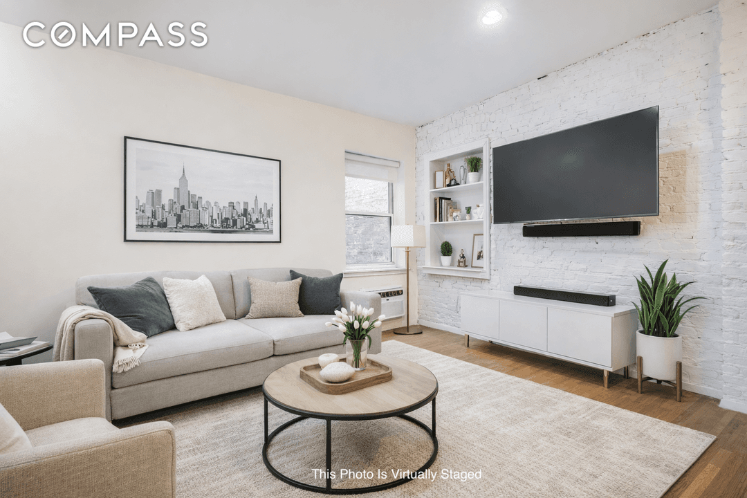 Welcome to residence 5C at 207 East 21st Street.