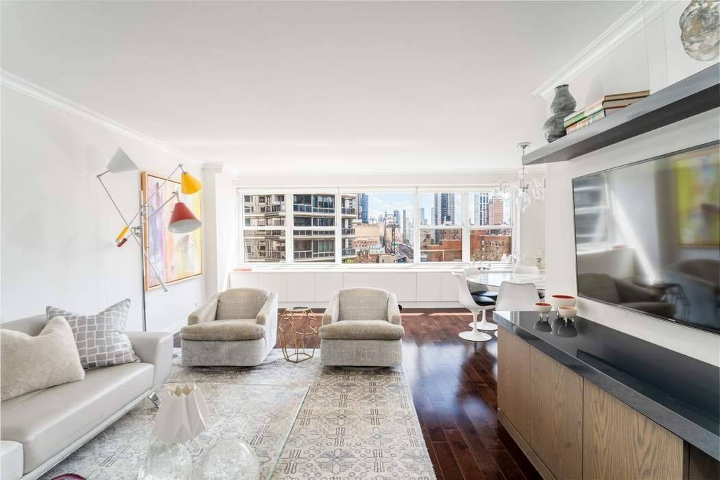 Perched on the 15th floor, this beautifully renovated 1 Bed and 1 Bath apartment has an abundance of light and offers open city views.