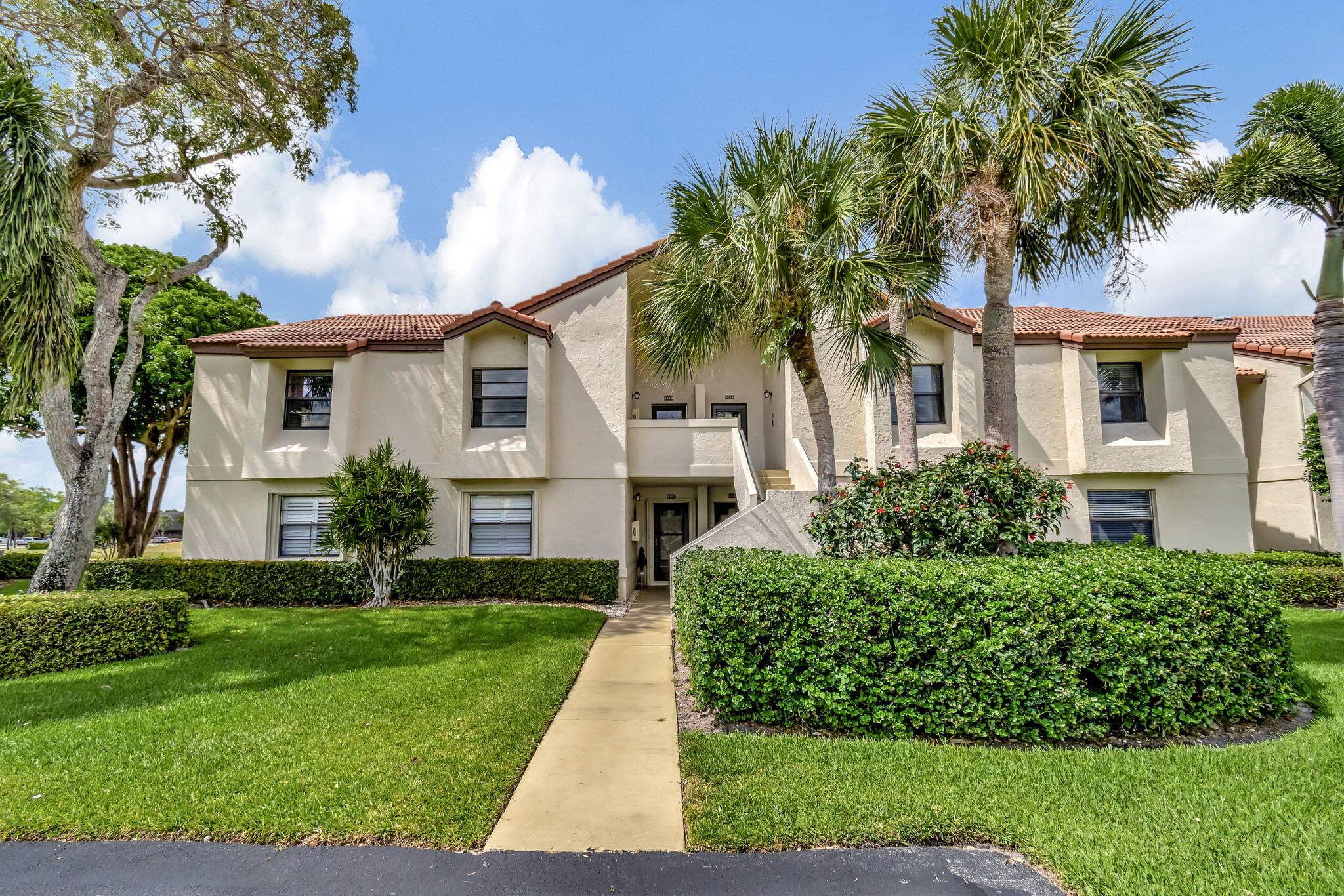 Exceptional updated corner unit with the most fabulous golf course views of the Links Golf Club.