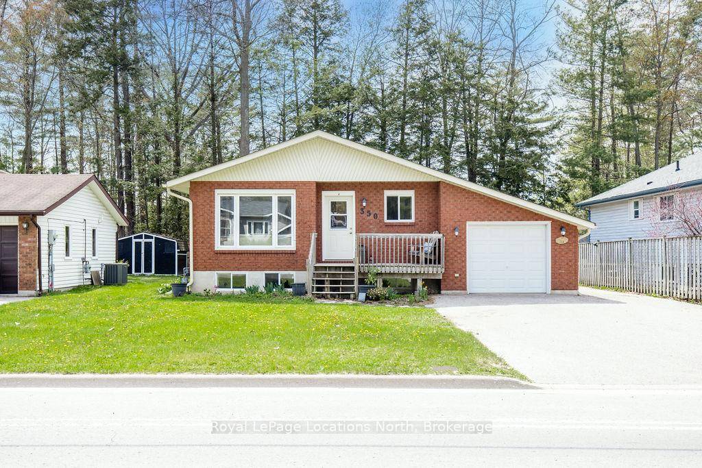 Welcome to 350 Zoo Park, a legal duplex in a great location, just a short walk to shops, transit, and the beach.