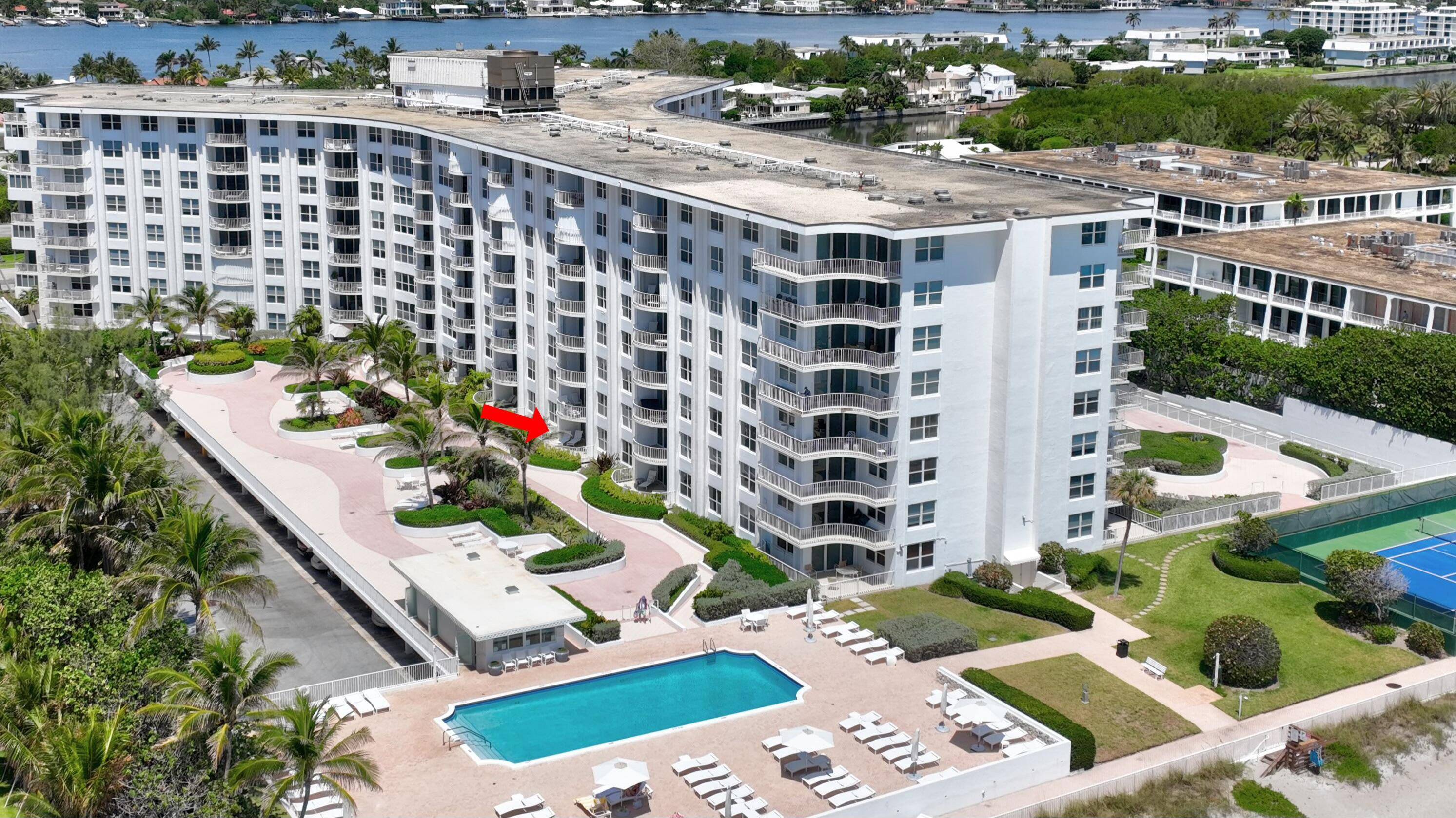 Welcome to your seaside oasis at Harbour House of Palm Beach !