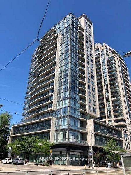Gorgeous South Forest Hill Luxury Condominium located in the heart of CITY !