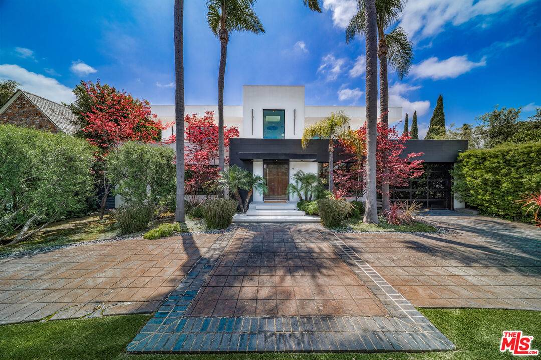 511  N Rexford Dr 6BR Beverly Hills Post Office | B.H.P.O. La