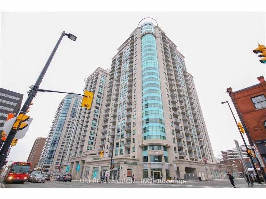 Experience downtown sophistication in this beautiful 2 bedroom den, 2 bathroom condo at Claridge Plaza.
