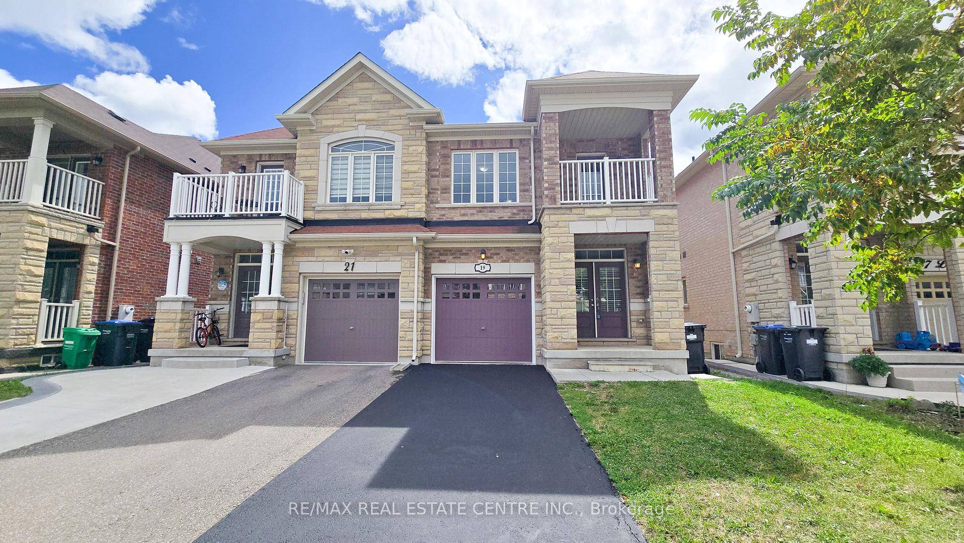 Sought after Credit Valley's amazing 4 1 bed, 3 1 bath legal finished bsmt home in the high demand area of Brampton, features a spacious layout with modern finishes and ...
