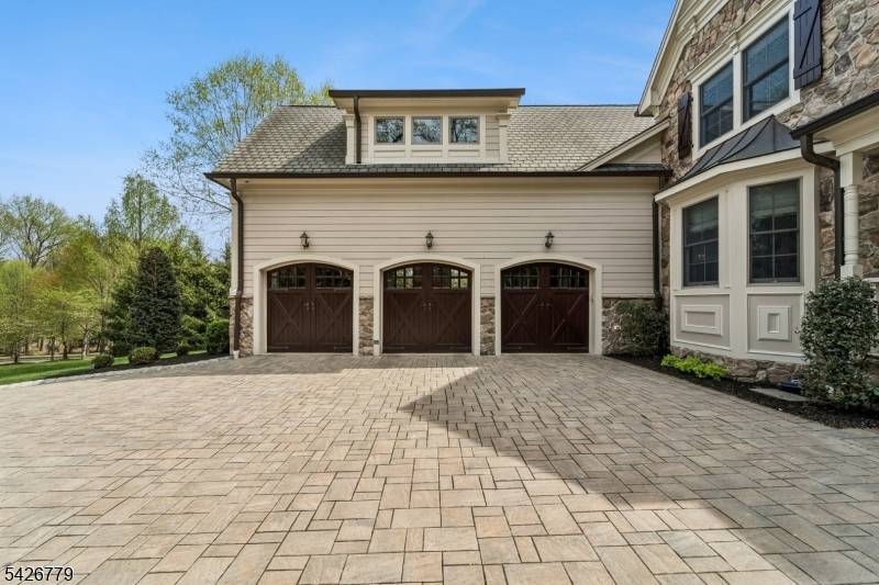 Tucked away on a private cul de sac and set on lush, manicured grounds, 20 Pheasant is not simply a home, it's a destination.