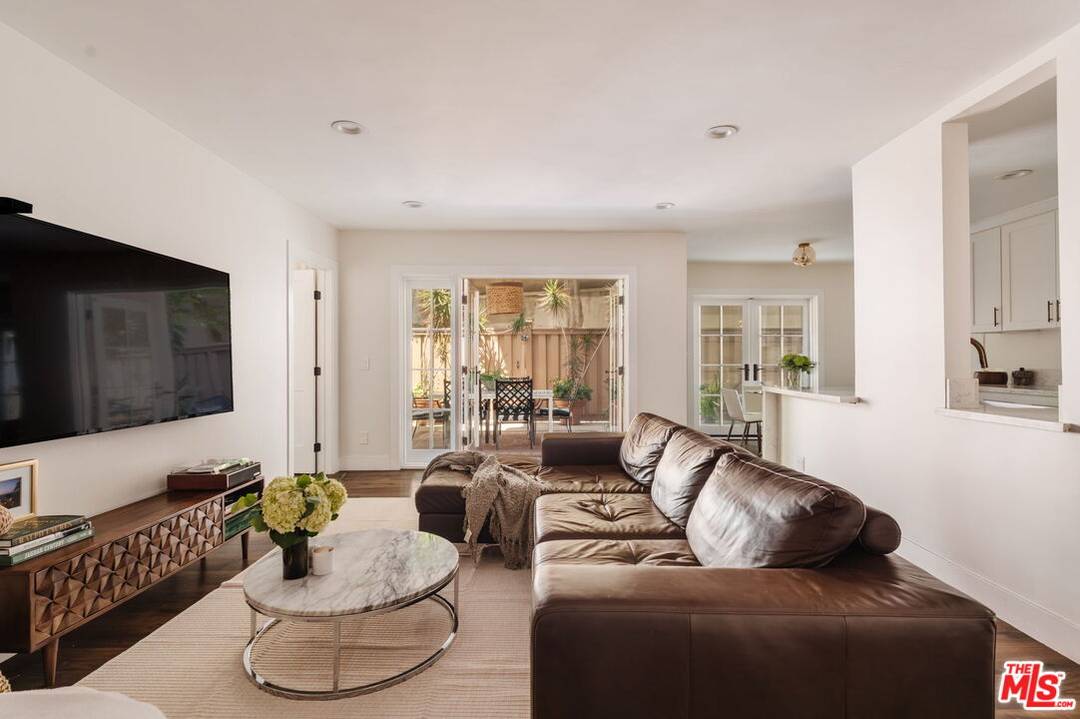 1010   Palm Ave 2BR Sunset Strip La