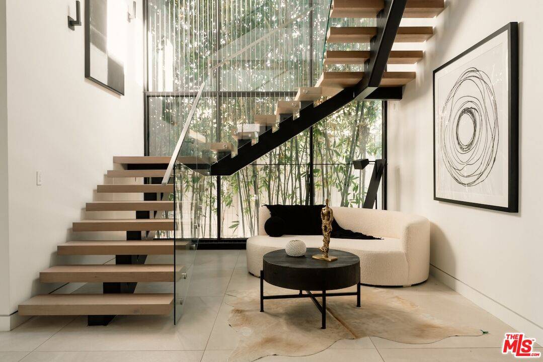 818  N Curson Ave 5BR Hollywood Hills East La