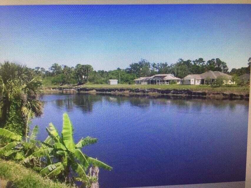 BEAUTIFUL LOT ON C 24 CANAL WITH FRESH WATER FISHING, JET SKIES, BOATINGBUILD YOUR OWN DREAM HOME !