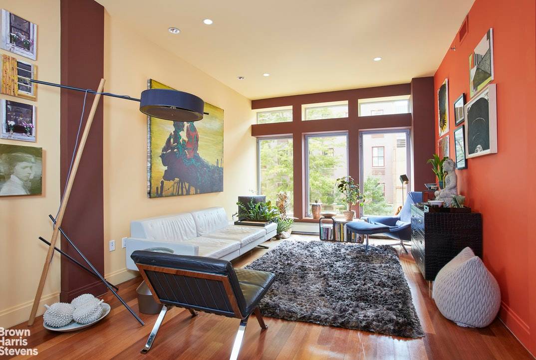 A monument to scale, proportion, and design ; unit 2B at 117 East 29th Street is a turnkey NoMad treasure.