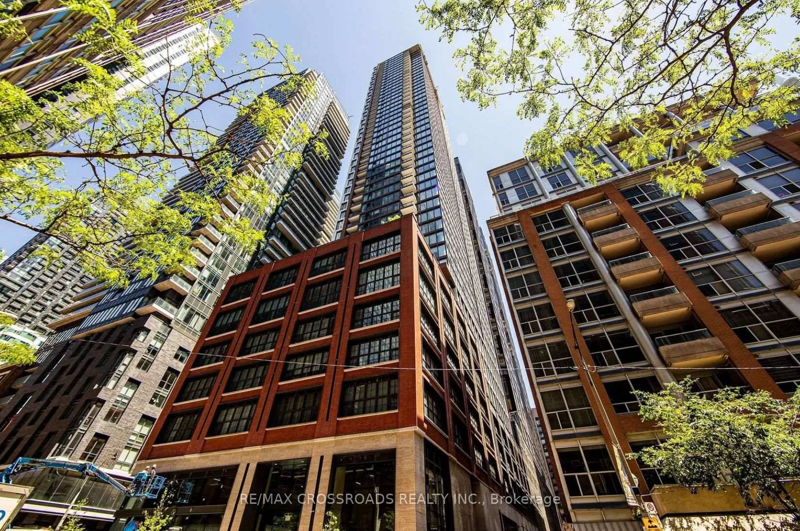 Luxury living 2B2B condo unit Split lay out in downtown Toronto, with unobstructed LAKE VIEW, CN Tower, Rogers Center.