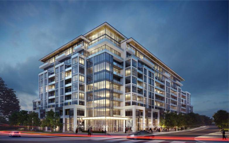 Welcome to 225 405 Dundas St W, a stylish 2 bedroom, 2 bathroom modern condo offering the perfect blend of functionality and contemporary design.