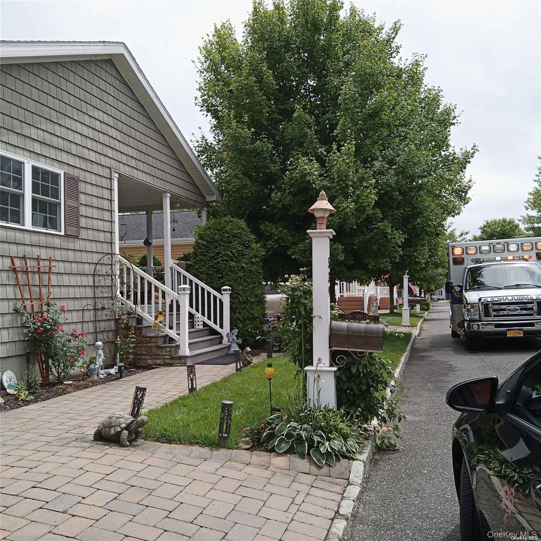 Discover the charm of Glenwood Village, an inviting and desirable 55 community.