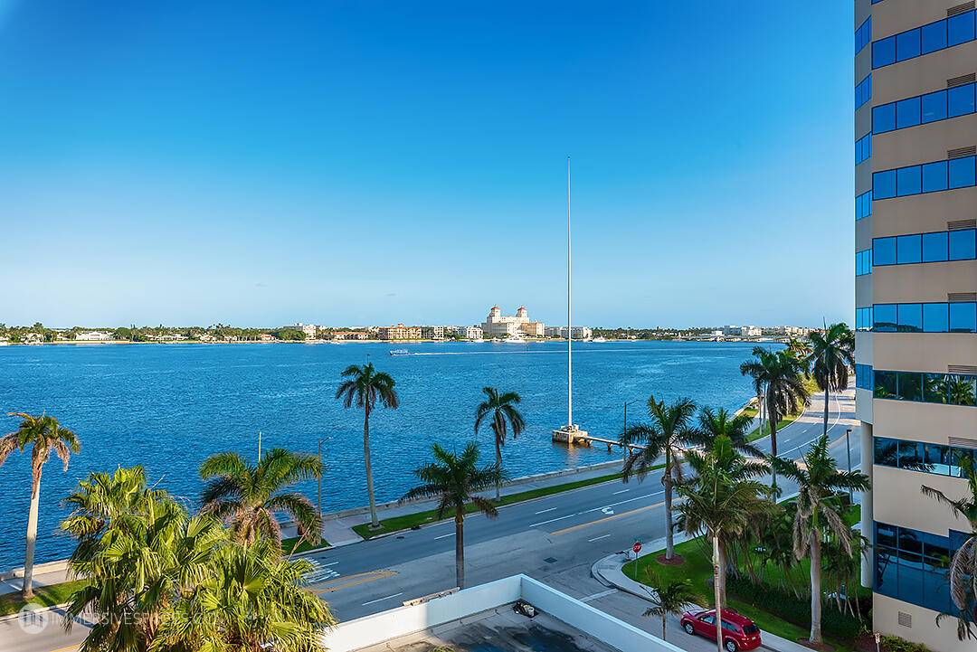 Welcome to The Slade, where waterfront luxury meets convenience to the downtown West Palm Beach area.