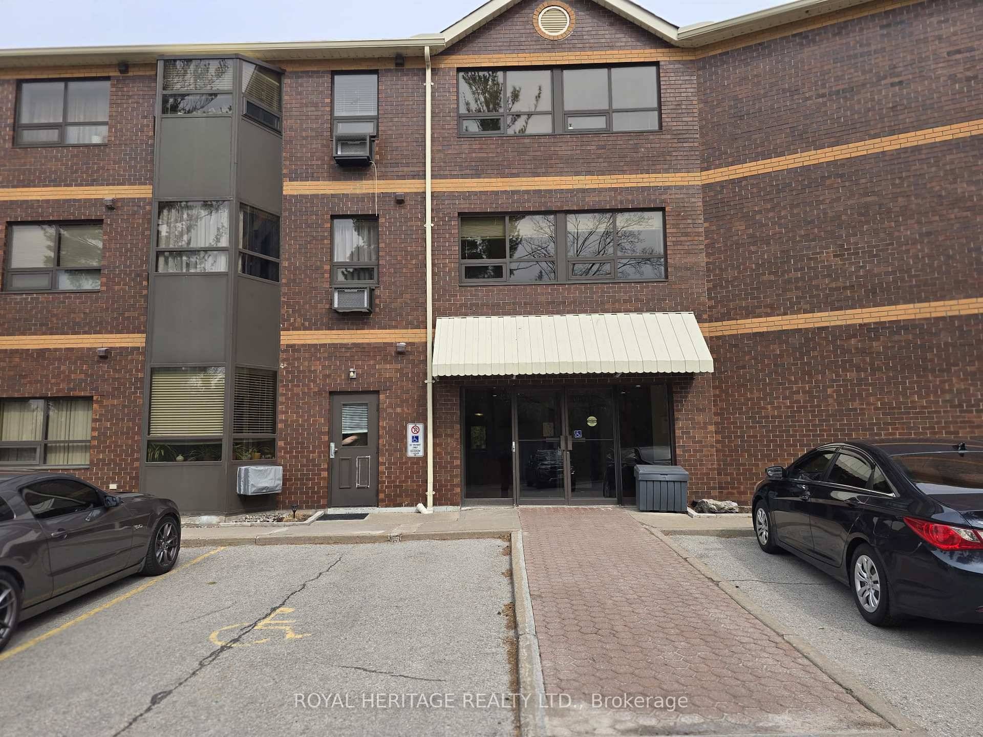 A Quiet, Low Rise Building Located In A Treed Area, North of Newmarket.