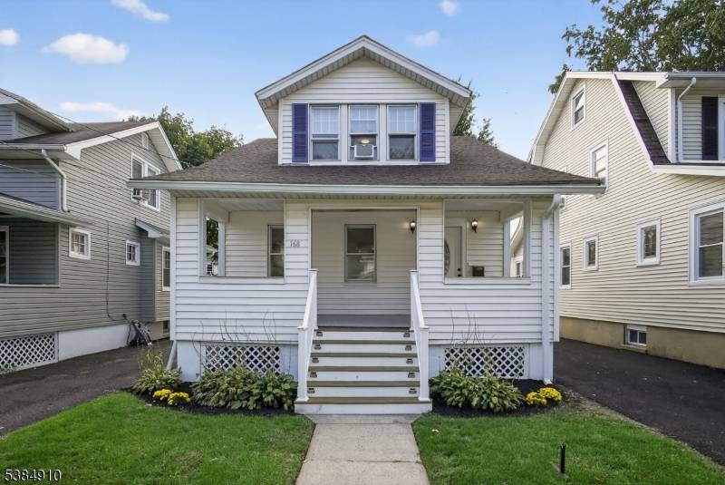 Welcome to this one of a kind three bedroom home, recently renovated, it features 3 bedrooms and 3 full baths with a spacious bedroom on the first floor, this home ...
