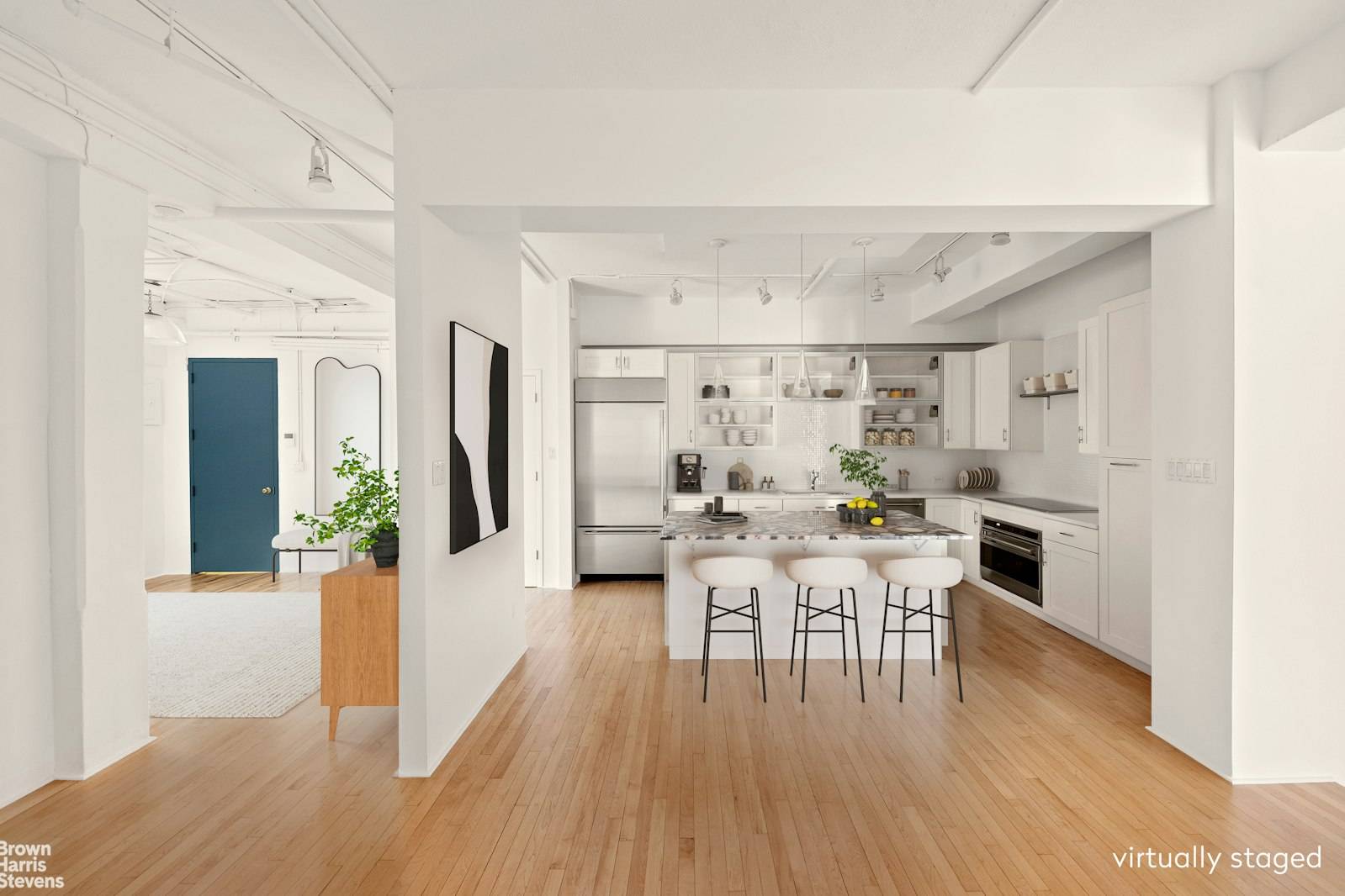 This grand and authentic 3, 300SF artist loft is located right in the heart of Soho's historic Cast iron District and features a sprawling 3 bedroom layout and bright south ...