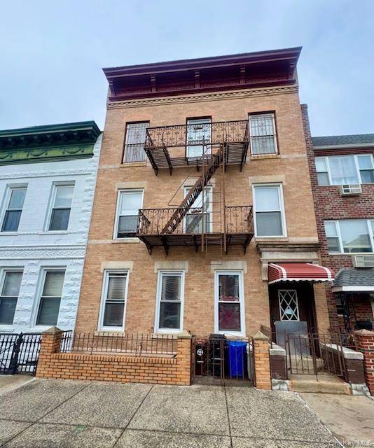 Welcome to 31 72 44th amp ; Street, Astoria.
