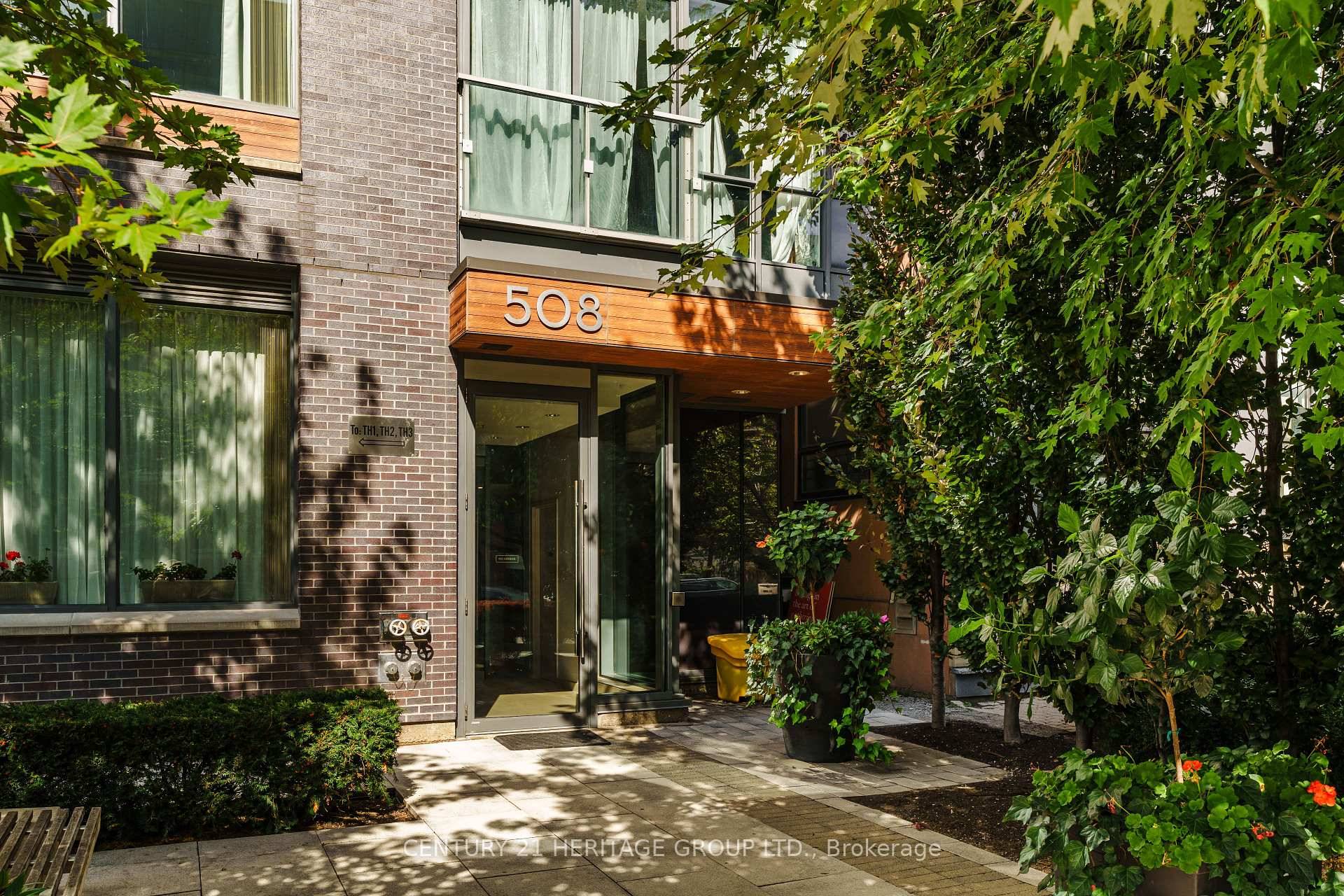 Welcome to Downtown Condos at Wellington amp ; Portland an iconic Fashion District boutique building, commercially zoned for live work, with only 91 suites across 11 storeys.