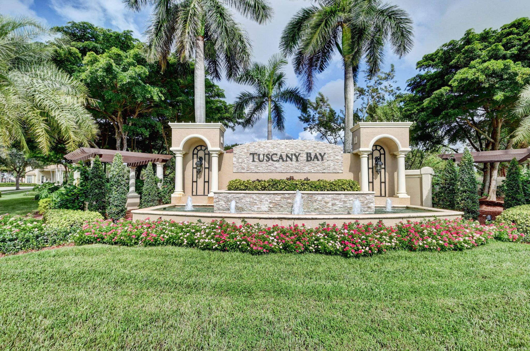 Live the active Florida lifestyle in this 2 bedroom plus den, 2 bathroom villa with 1, 400 living sq ft and a 1 car garage in the coveted 55 community ...