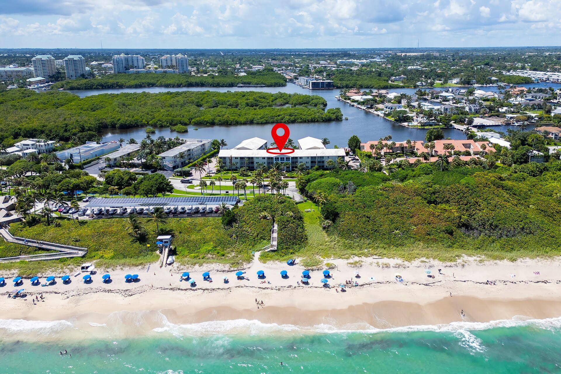 Live the luxury coastal lifestyle in Ocean Ridge !