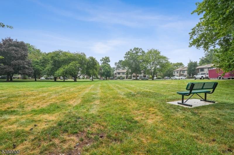 Welcome to Pumptown Corners, one of North Edison's most sought after communities !