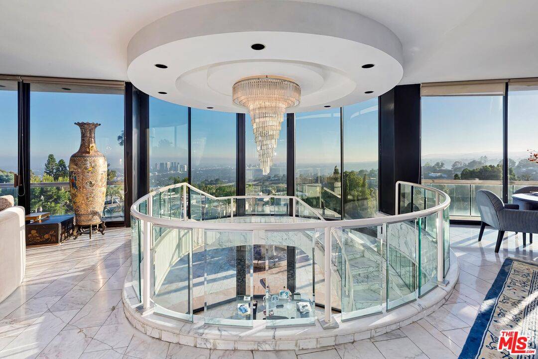 305   Trousdale Pl Beverly Hills LA