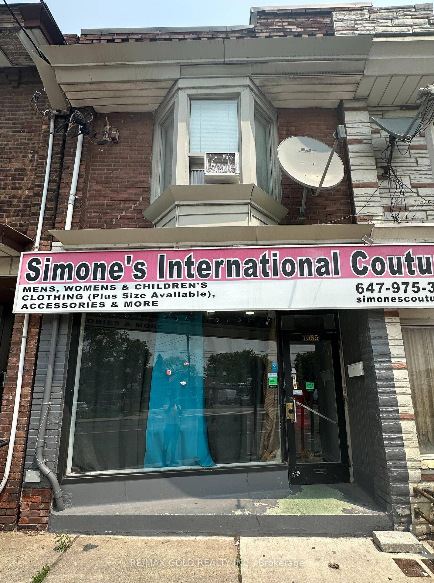 Great opportunity to buy invest in Great work and live property.