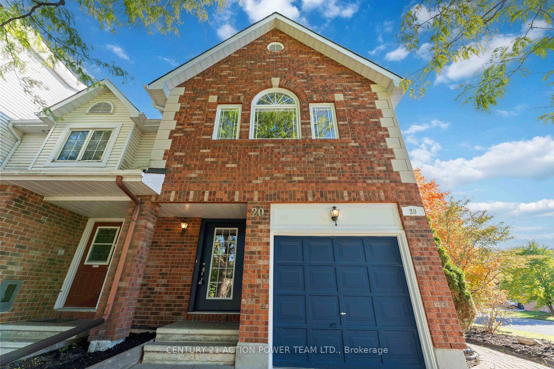 Welcome to 20 Woodford Way !