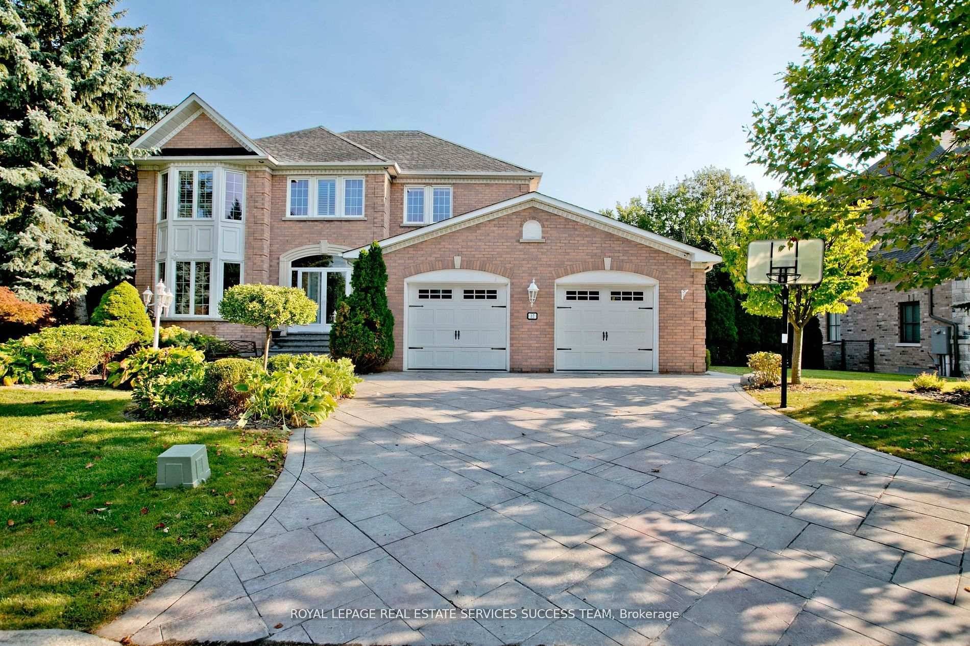 OFFER ANYTIME Amazing custom built Property Built On 2 Ravine Lots.