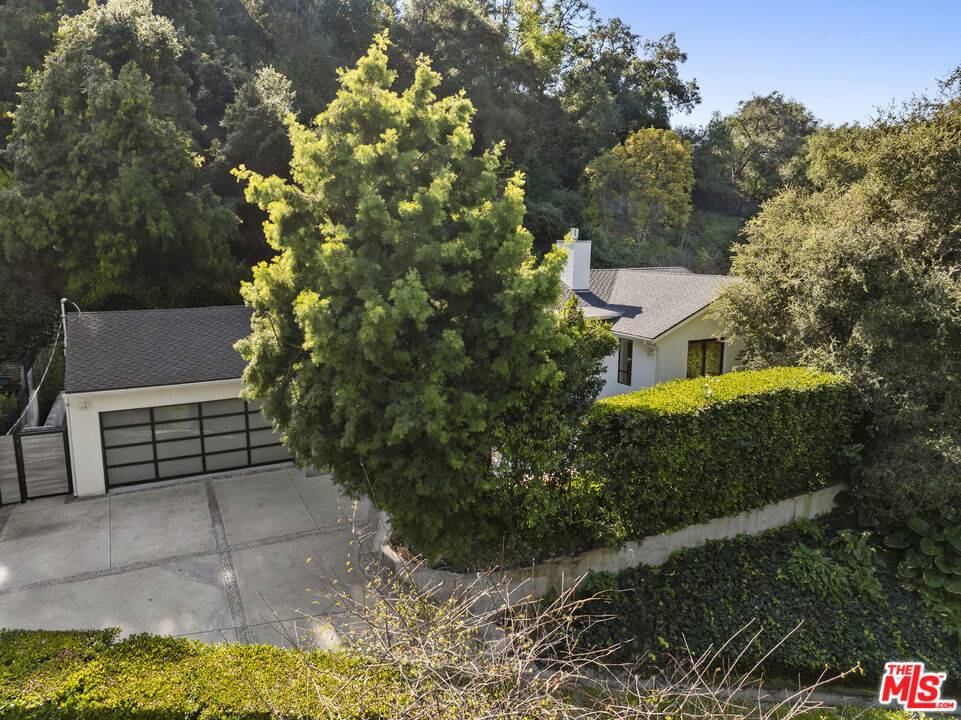 9782 Oak Pass Rd 3BR Beverly Hills Post Office | B.H.P.O. La