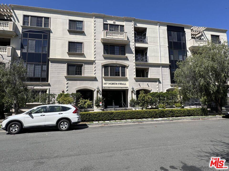 107  N Swall Dr 2.0 Beverly Grove LA