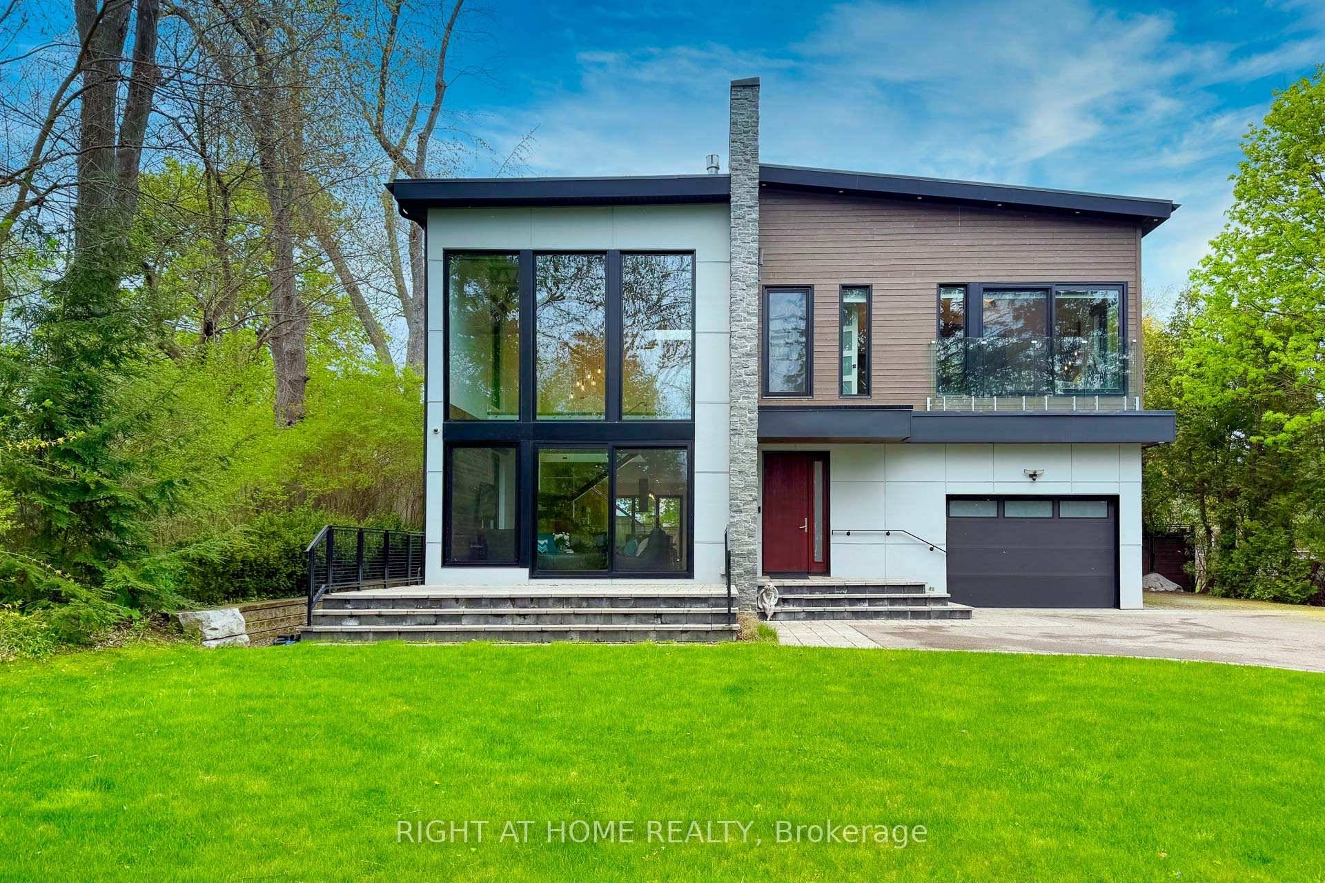 Welcome to 1207 Stirling Drive, a striking contemporary Bone Structure home 2016 with a galvanized steel frame, offering approx.