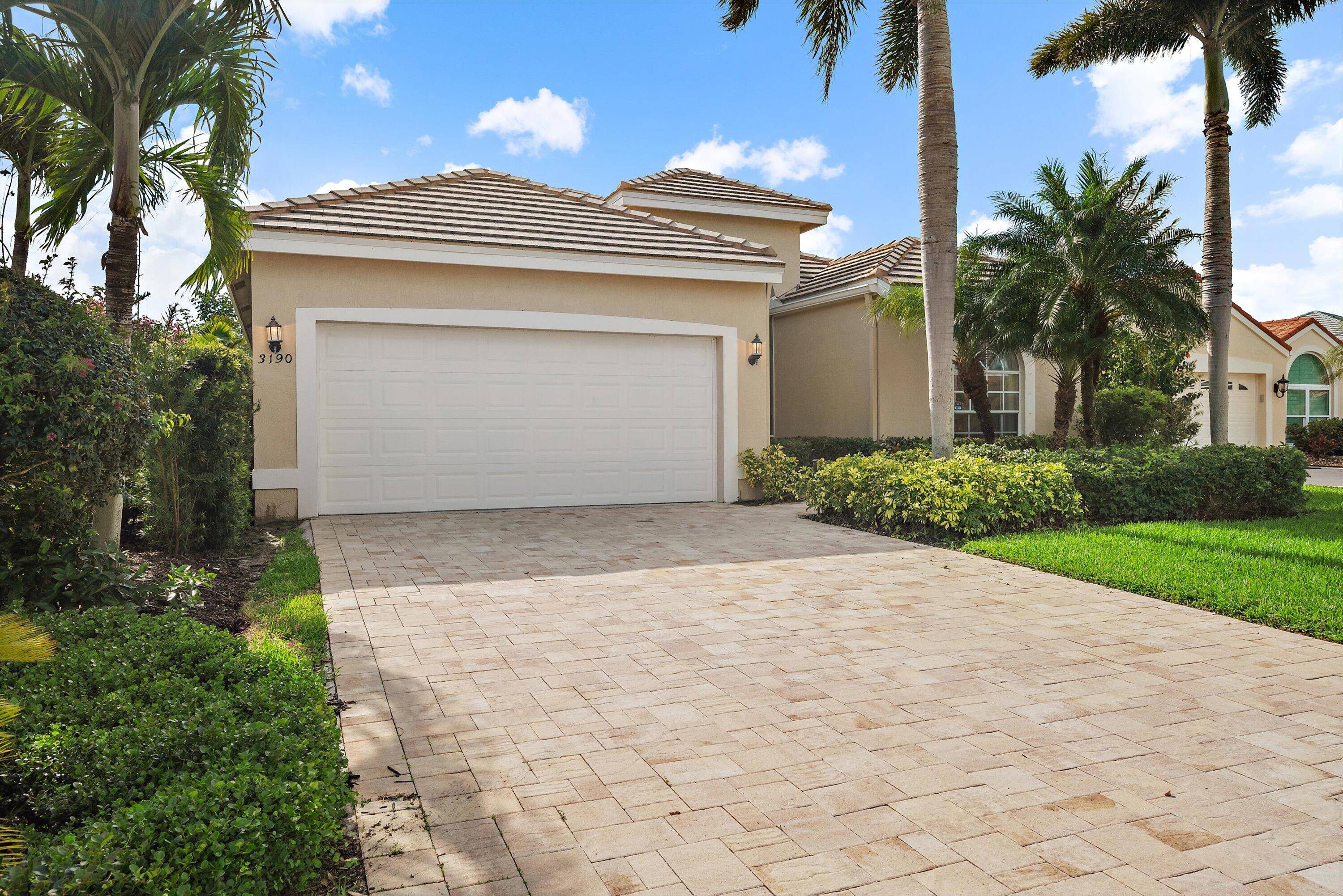 3190 SE Carrick Green Court Single-Family Palm Beach