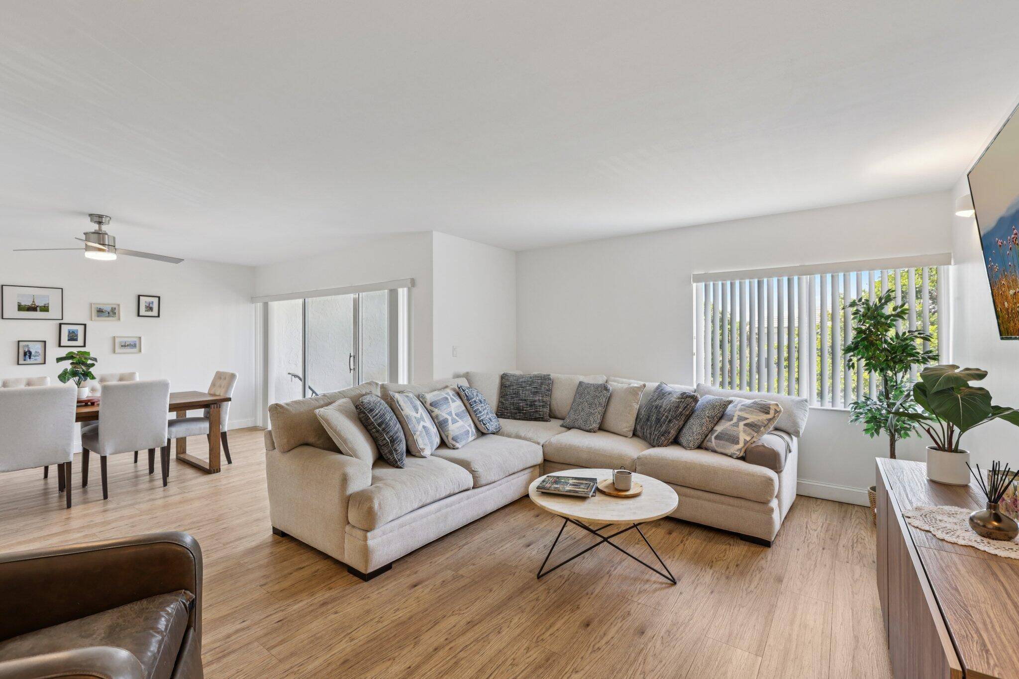 This condo is as large as a house in beautiful Plantation for half the price.