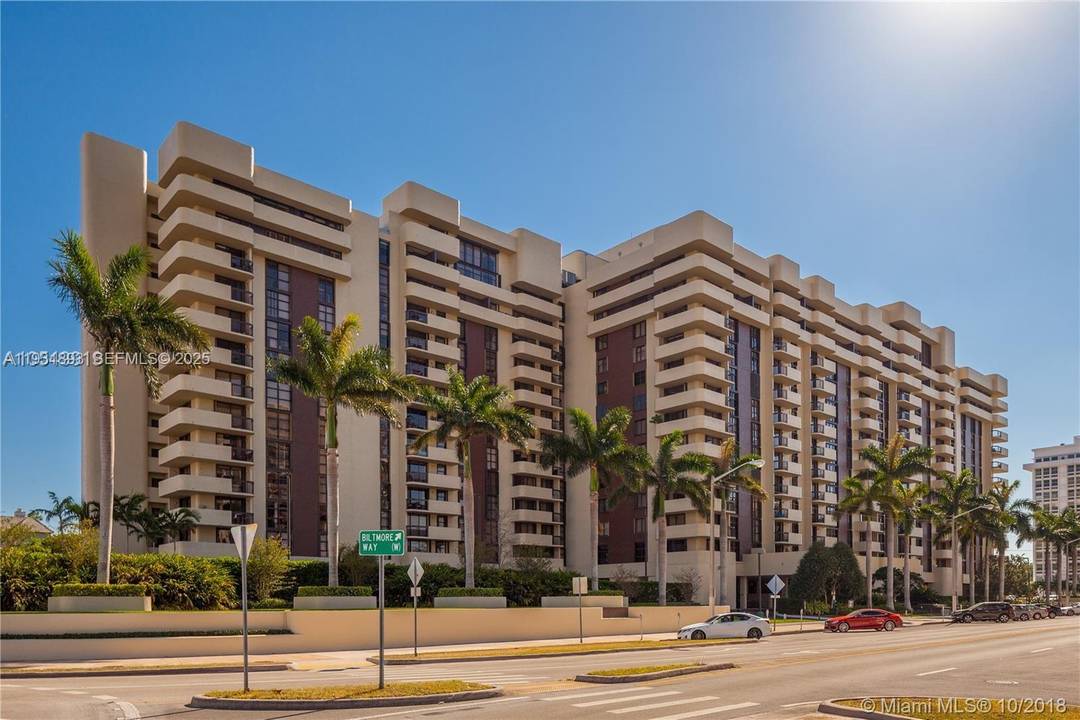 New Listing for sale at Biltmore II Condominium.