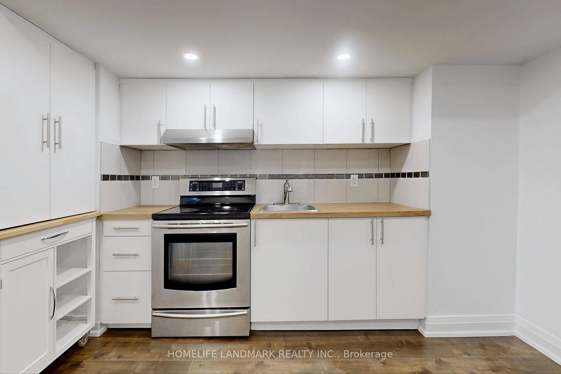 This newly renovated 2 bedroom and 1 bathroom unit features an airy, open floor plan and modern design.