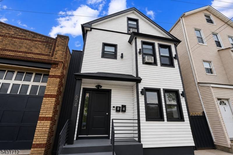S 12Th St Newark City New Jersey Two-Story