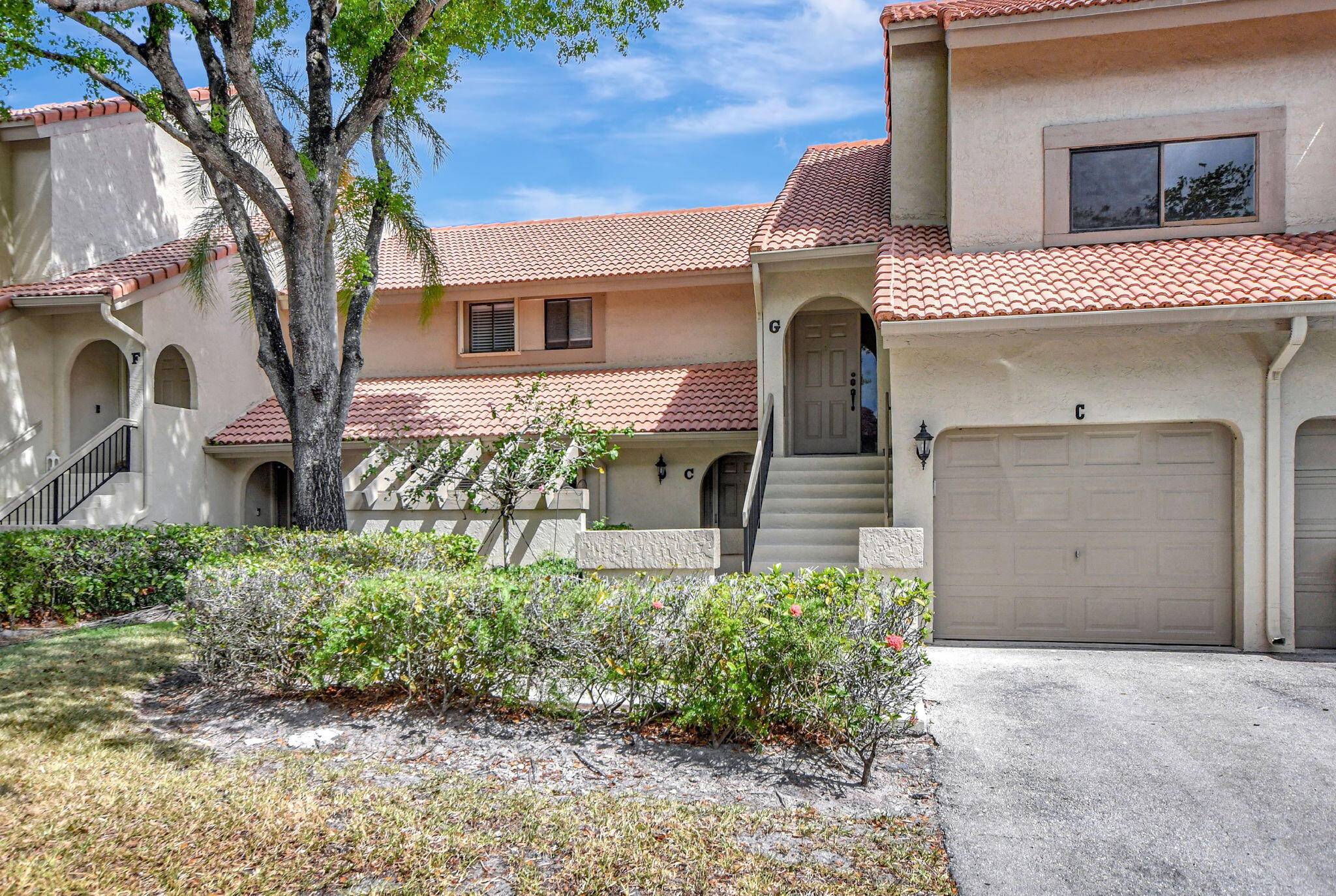 Newly renovated 2 bedroom condo.