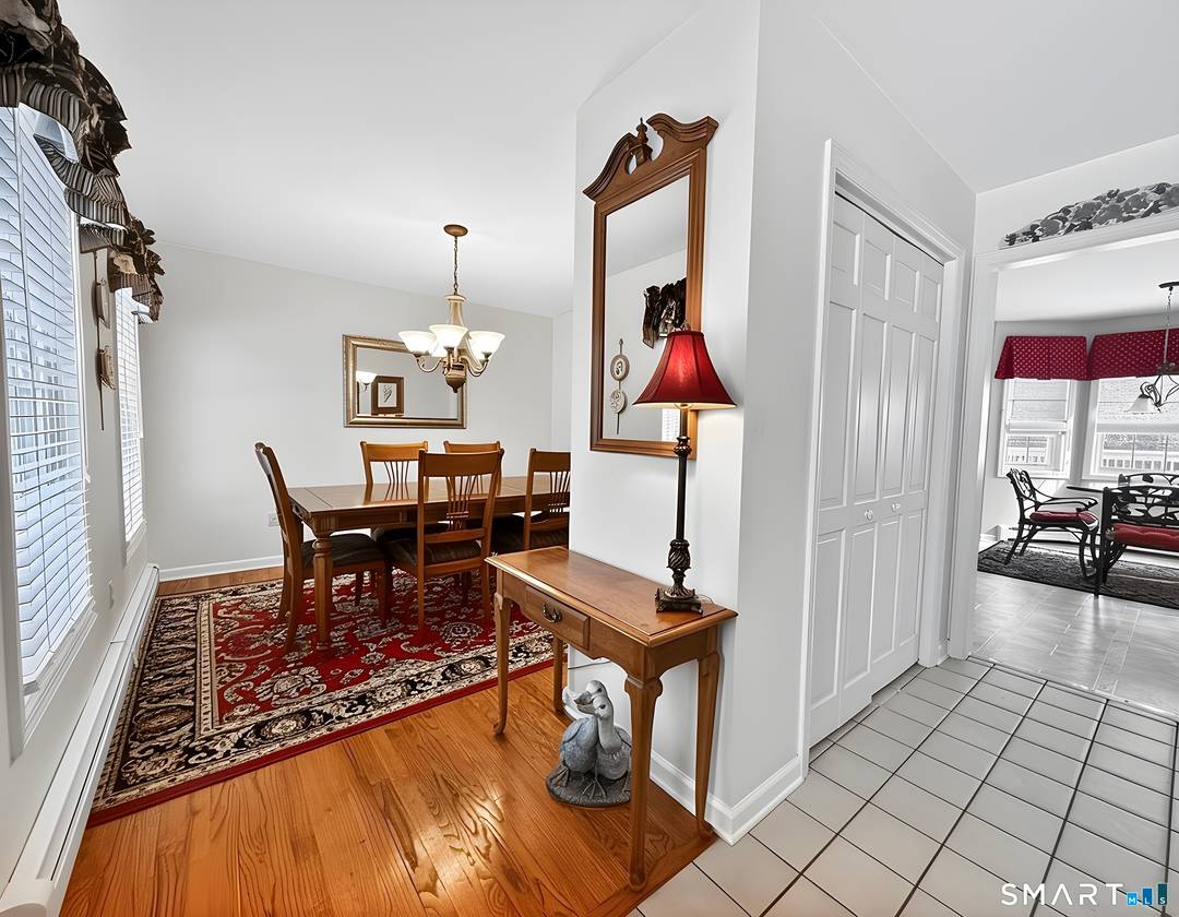 Welcome to 42 Greenwood Circle, where move in ready isn't just a phrase ; it's the standard.