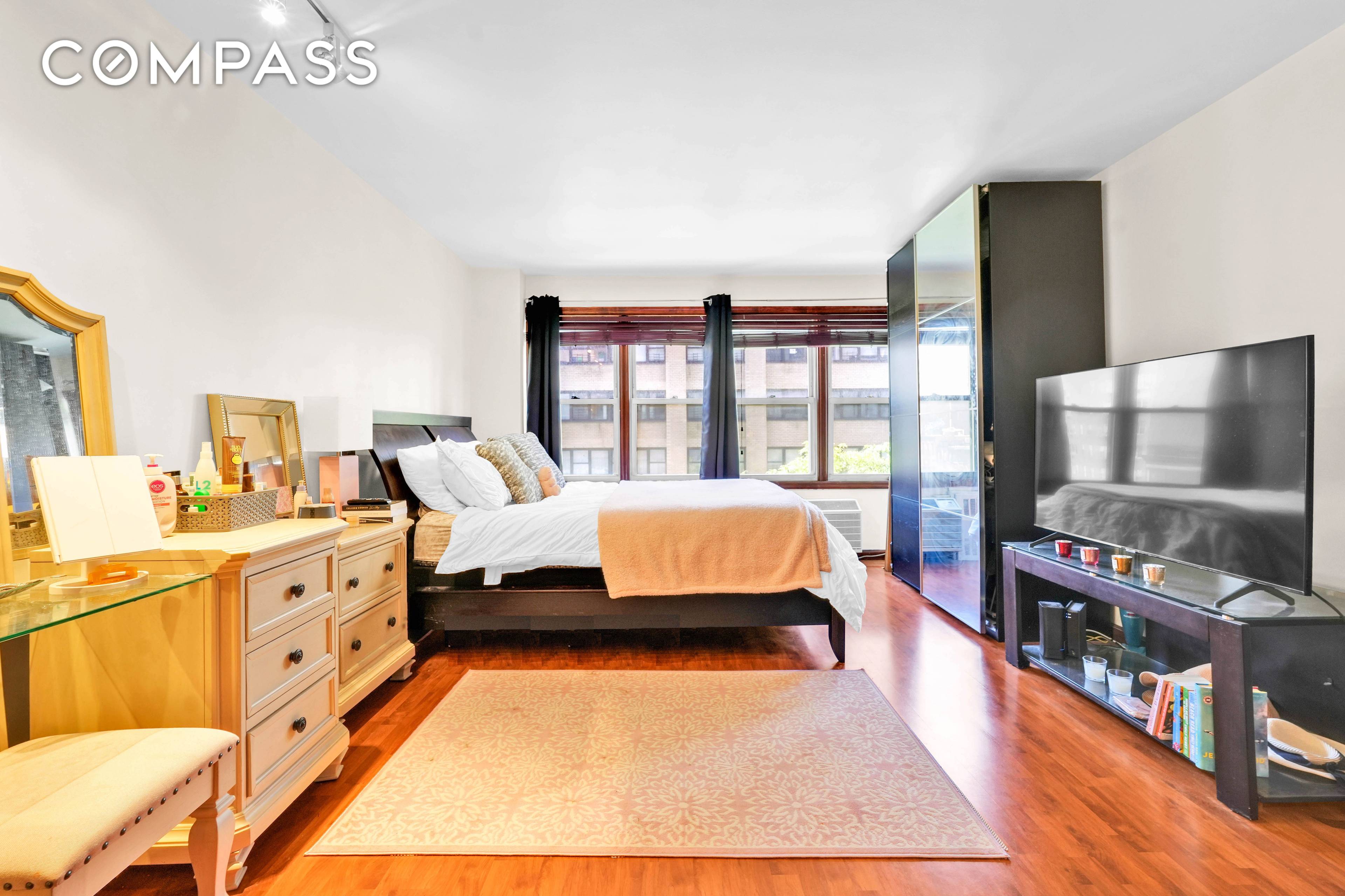 FURNISHED Spacious Studio in Murray Hill !